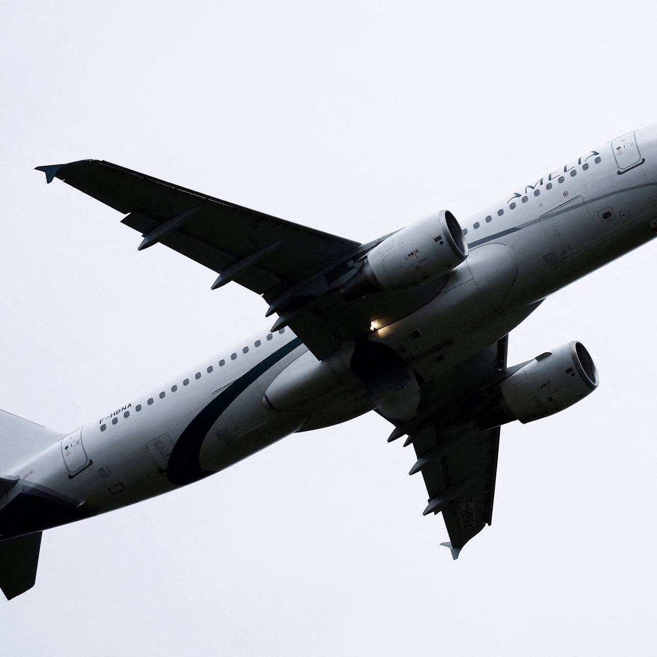 Airbus решила массово отозвать самолеты A320