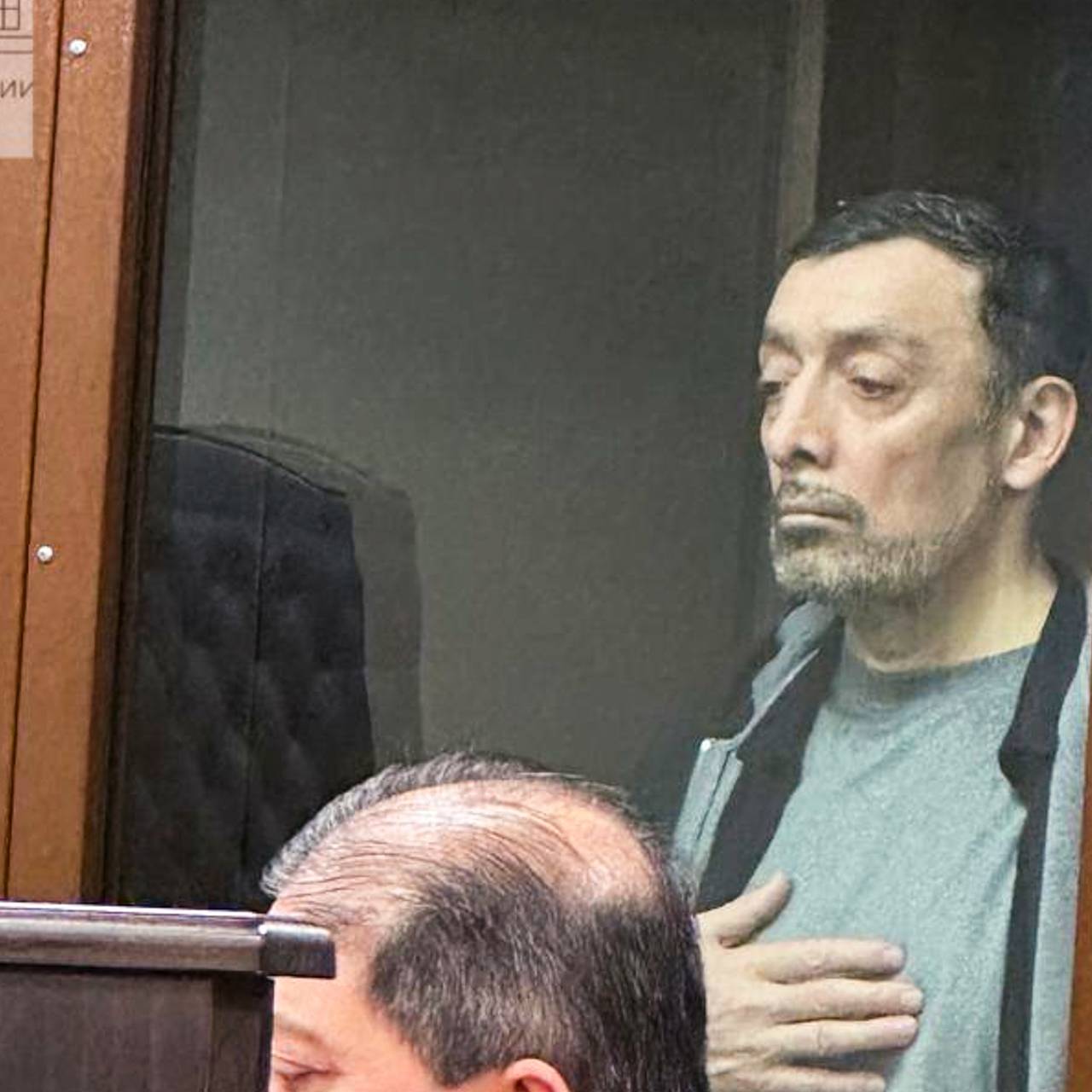 Российского миллиардера обвинили в двух расправах