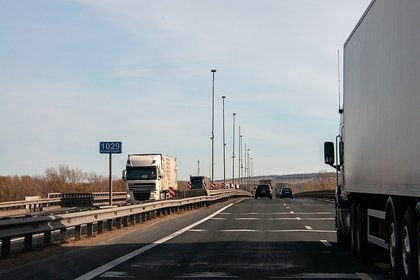 За месяц из Казахстана в Россию въехали 3485 груженых фур без необходимых документов