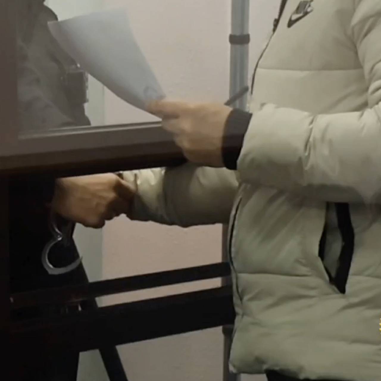 На Сахалине арестовали главного инженера ангара после гибели рабочих