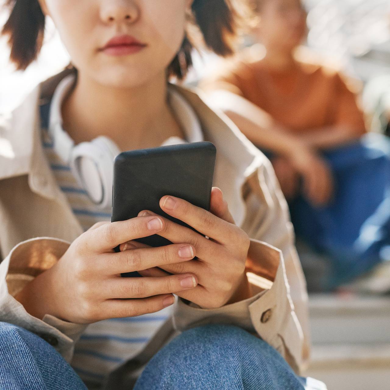 Россиянам раскрыли методы вовлечения детей в мошеннические схемы