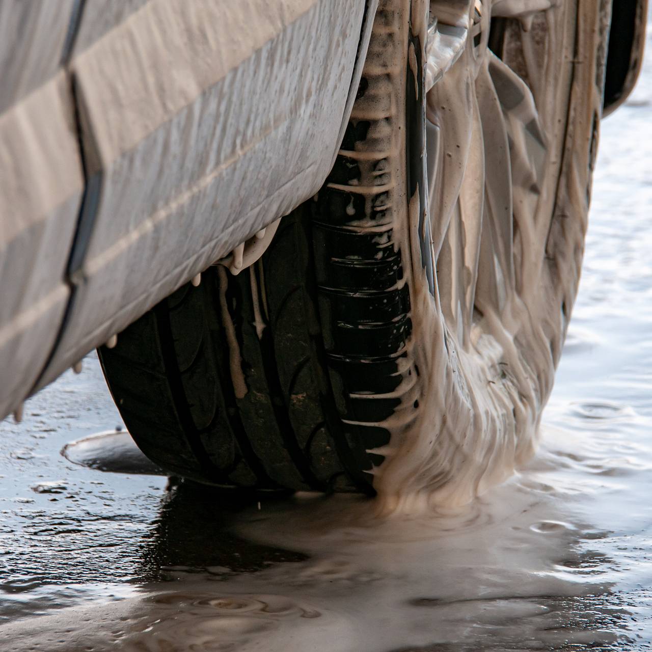 В России упали продажи новых Lada