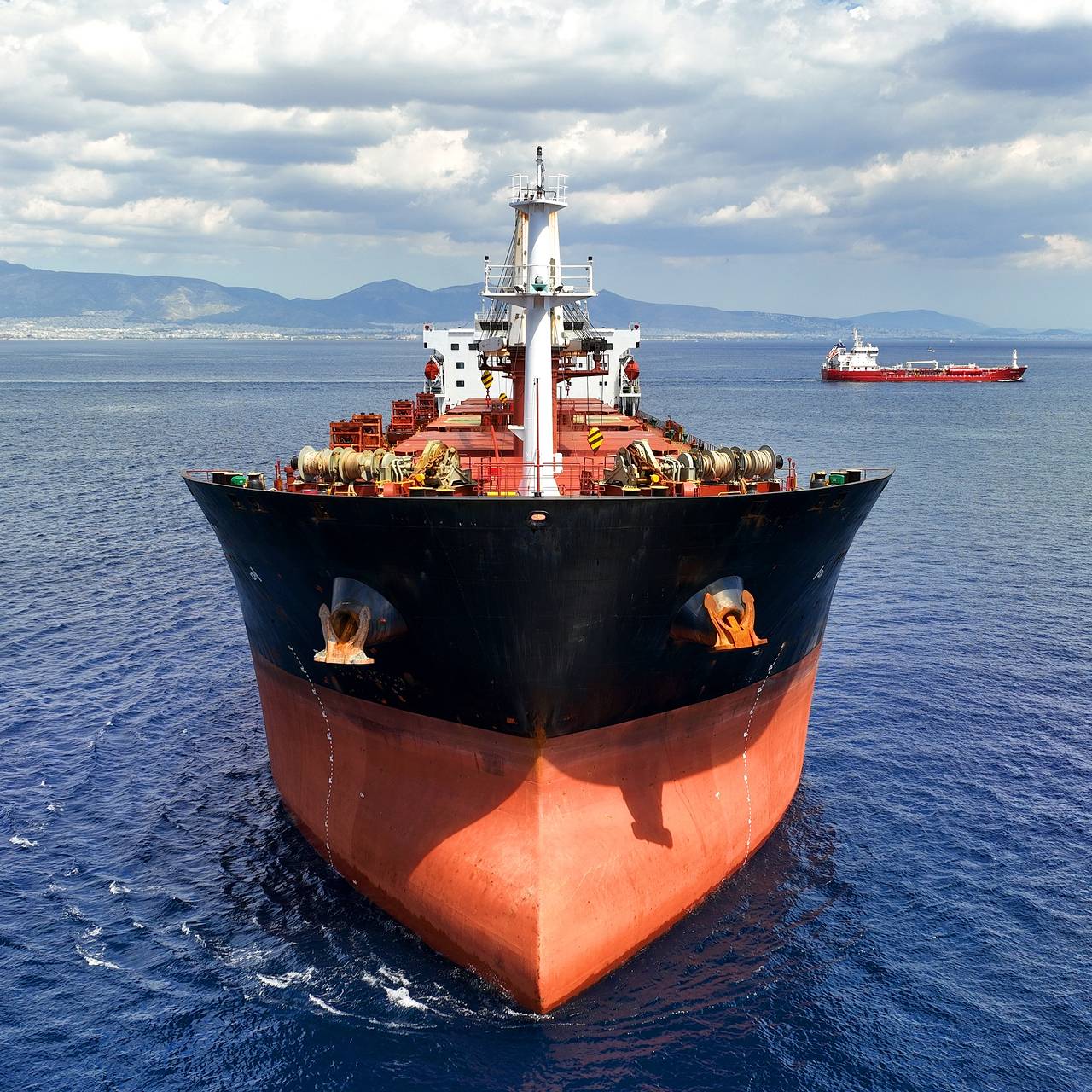 «Риски стали неприемлемыми». Владелец турецкого танкера прекратил операции с Россией. В чем причина?