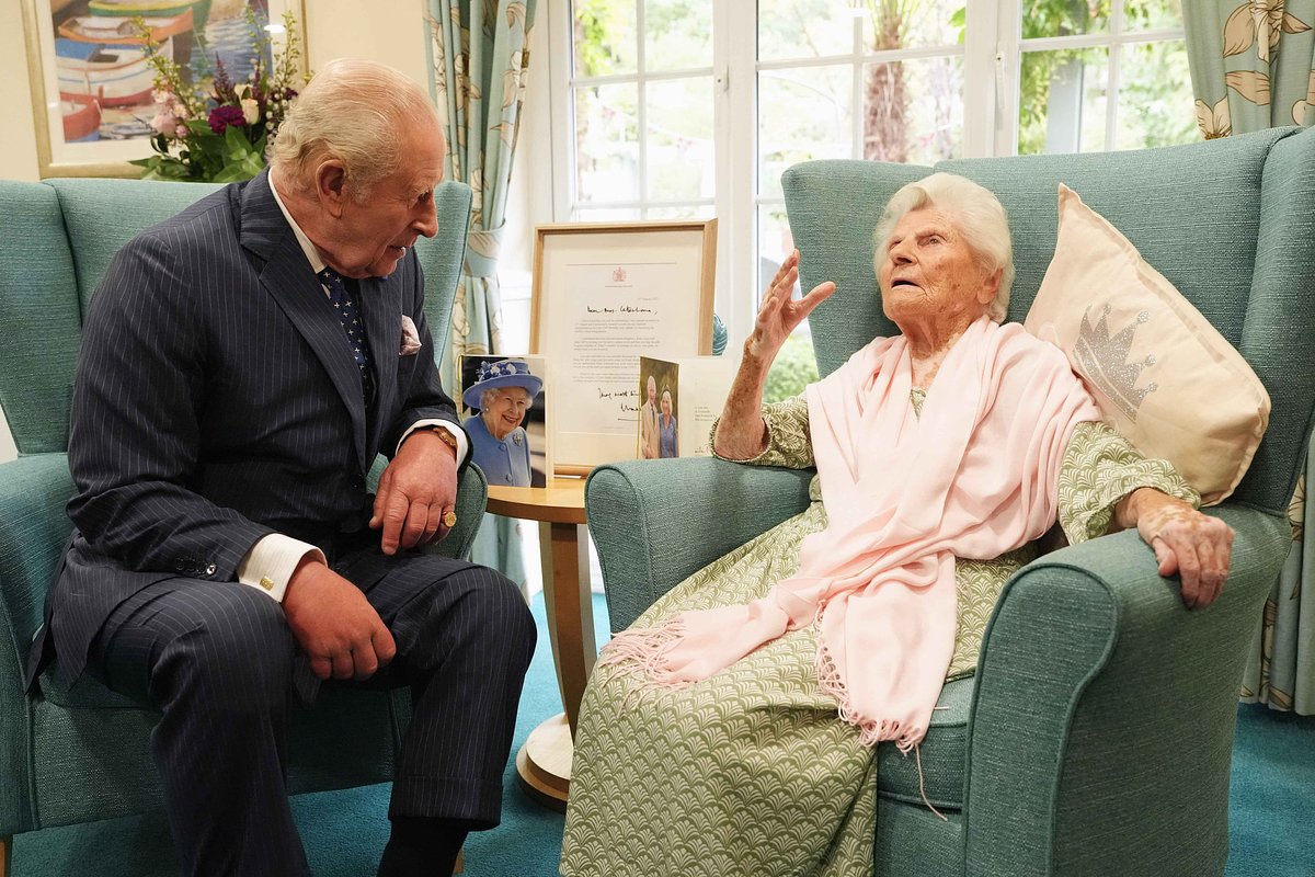 116-летняя Этель Кетерхем встречается с королем Великобритании Карлом III, 18 сентября 2025 года