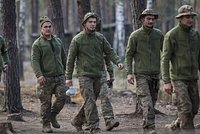 На Западе узнали истории украинских новобранцев моложе 24 лет. Каким был их боевой путь и почему никого из них уже нет в рядах ВСУ 