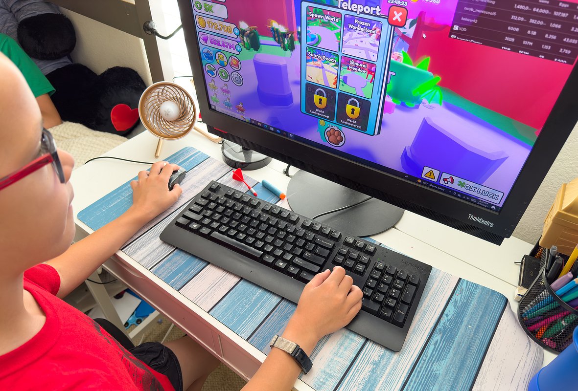 Пользователи проводят в Roblox часы, дни и месяцы напролет