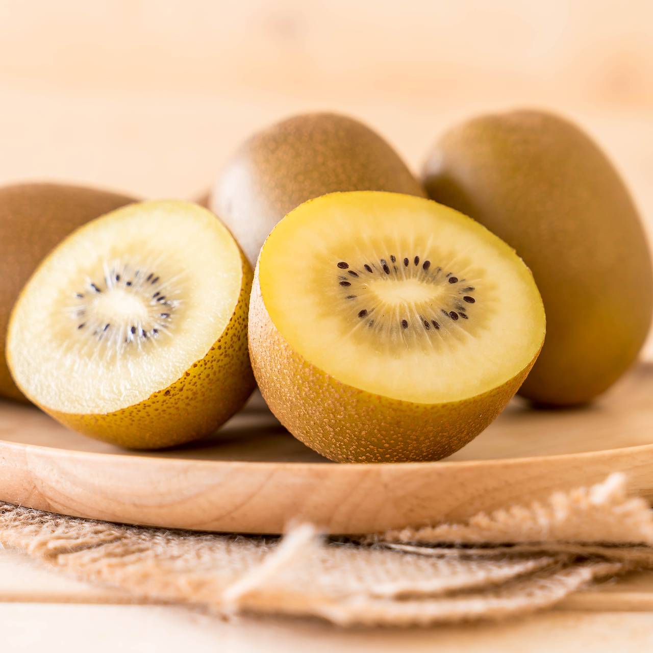 Популярные продукты с витамином C оказались эффективнее кремов для кожи