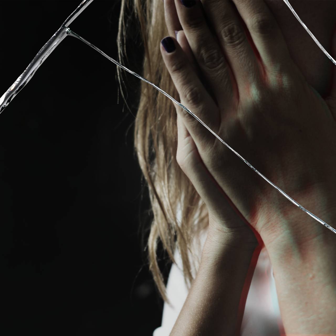 Россиян предупредили о травмирующем опыте школьников в сети