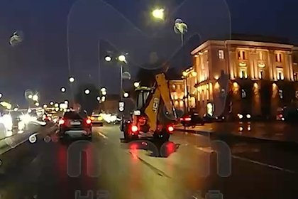 Взрывы прогремели у вокзала в Петербурге и попали на видео