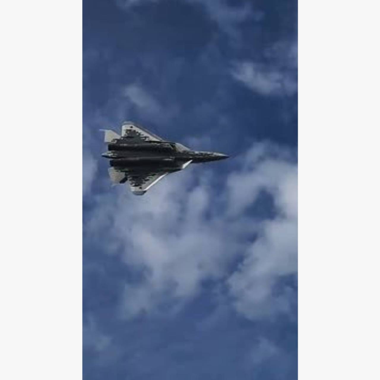 Фантастический трюк Су-57 попал на видео