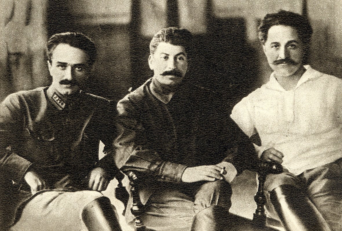 Анастас Микоян, Иосиф Сталин и Григорий Орджоникидзе, 1924 год