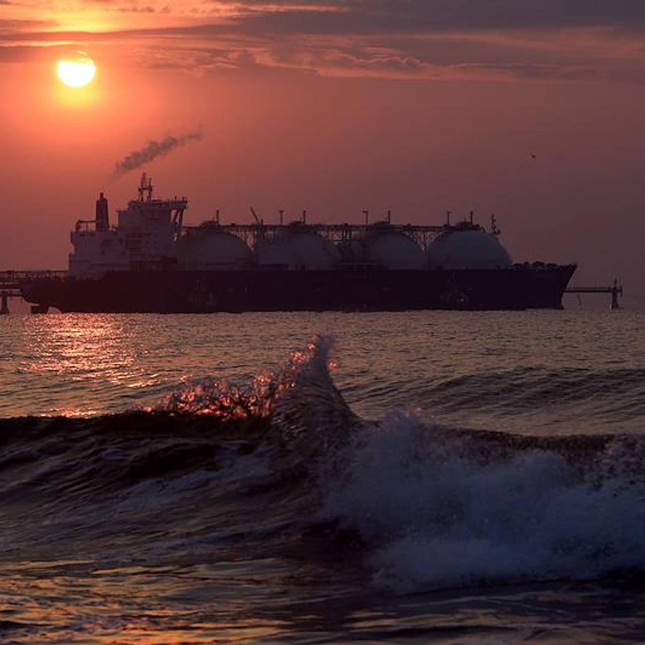 Увеличение поставок российского СПГ в Европу объяснили