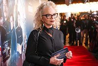 Долина после «отмены» предложила Лурье мировую. Стали известны условия сделки и ответ покупательницы 