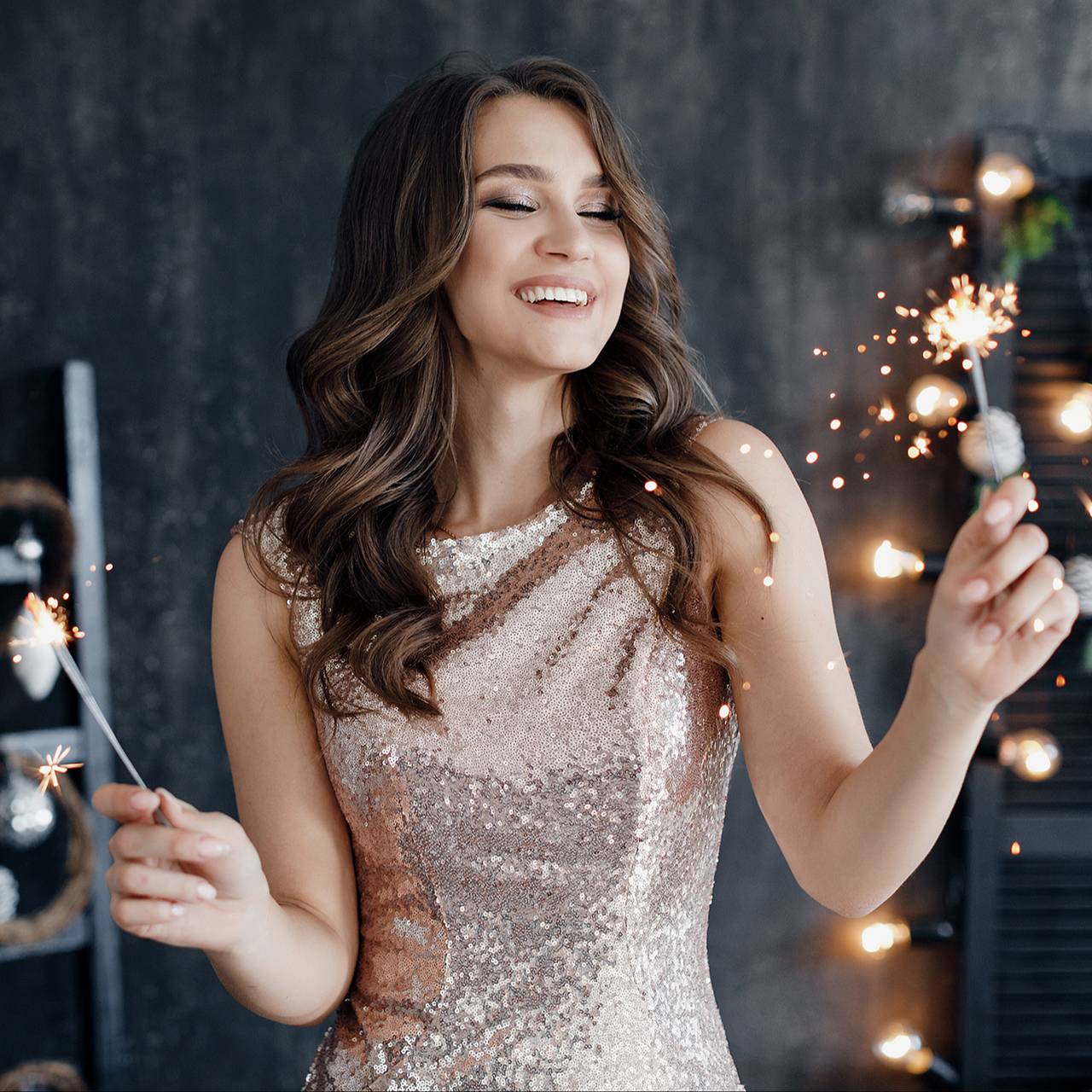 Россиянкам назвали способы подобрать идеальное платье для новогодней ночи