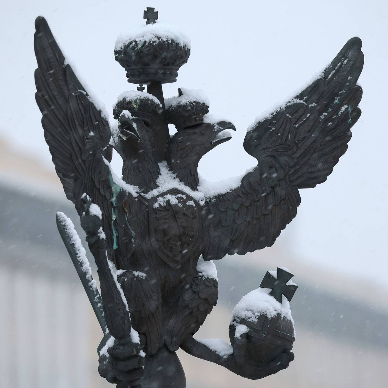 Огромного двуглавого орла захотели построить в России