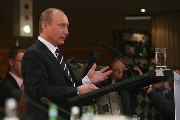Владимир Путин на Мюнхенской конференции в 2007 году