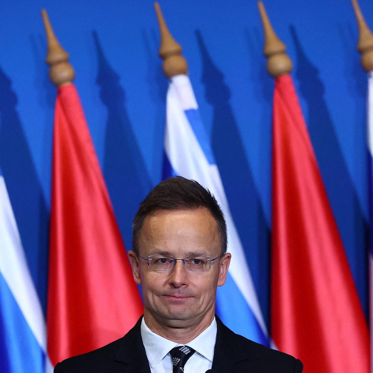 Венгрия и Словакия обратятся в суд из-за российского газа