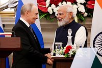 «Он остается занозой в плоти лидеров НАТО». Путин съездил в Индию и поразил Запад. Что он сделал? 