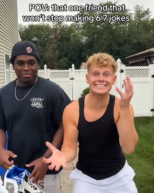 Некоторые блогеры начали высмеивать популярный у школьников мем. Надпись на кадре из видео: «POV [точка зрения]: тот самый друг, который не может перестать шутить про 