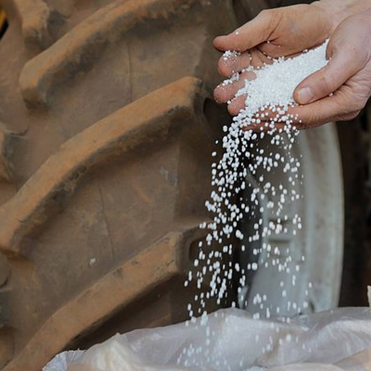 Стало известно о росте ввоза российских удобрений в Евросоюз