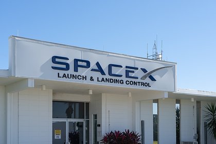 SpaceX понадобились деньги