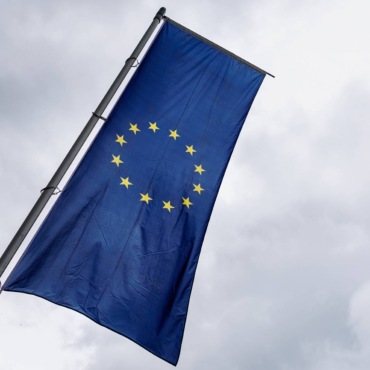 ЕС предупредили о тратах на альтернативный кредит Украине