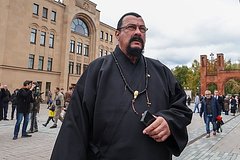 Стивен Сигал