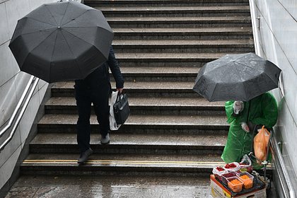 Приход дождя в Москву объяснили