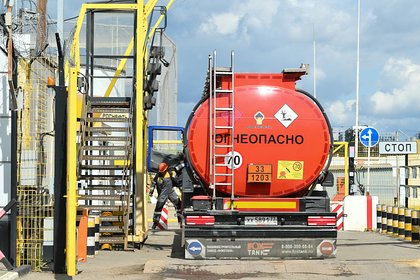 В России задумали частично разрешить вывоз бензина