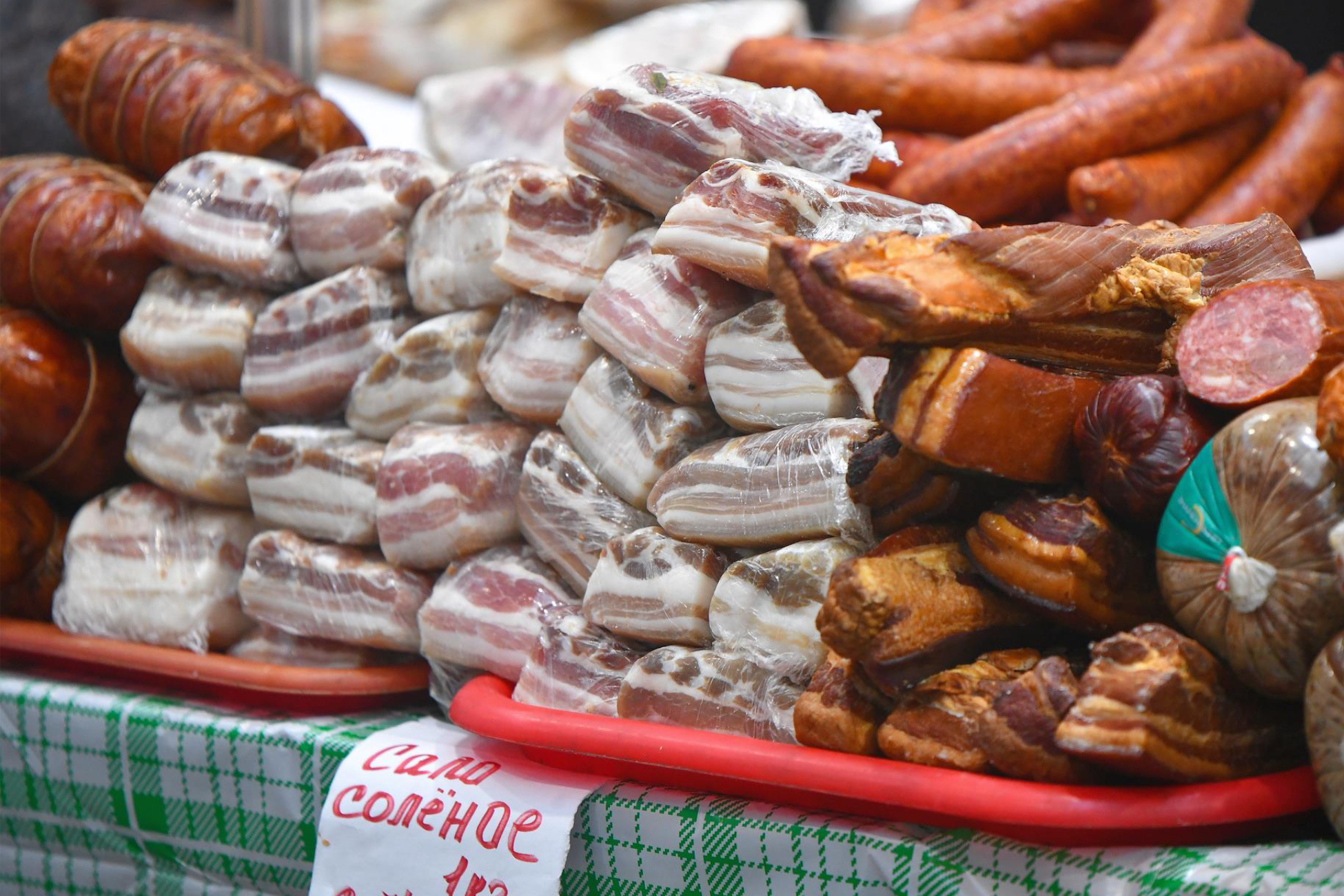 Россия  резко нарастила экспорт сала