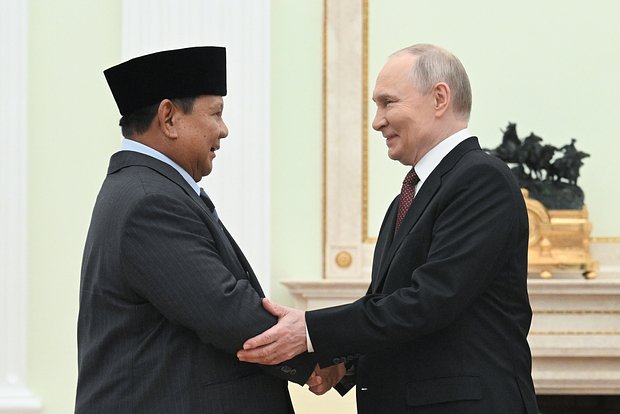 Владимир Путин и Прабово Субианто