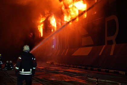 «Сатисфакция». В украинском порту после удара загорелось турецкое судно. Как это оценили в России после атак ВСУ в Черном море?