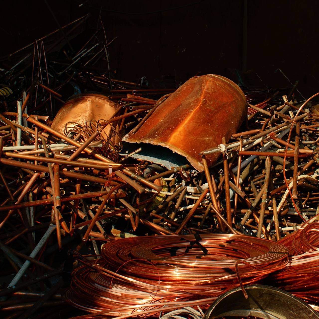 Миру спрогнозировали рекордное подорожание цветного металла