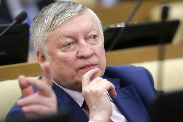 Анатолий Карпов