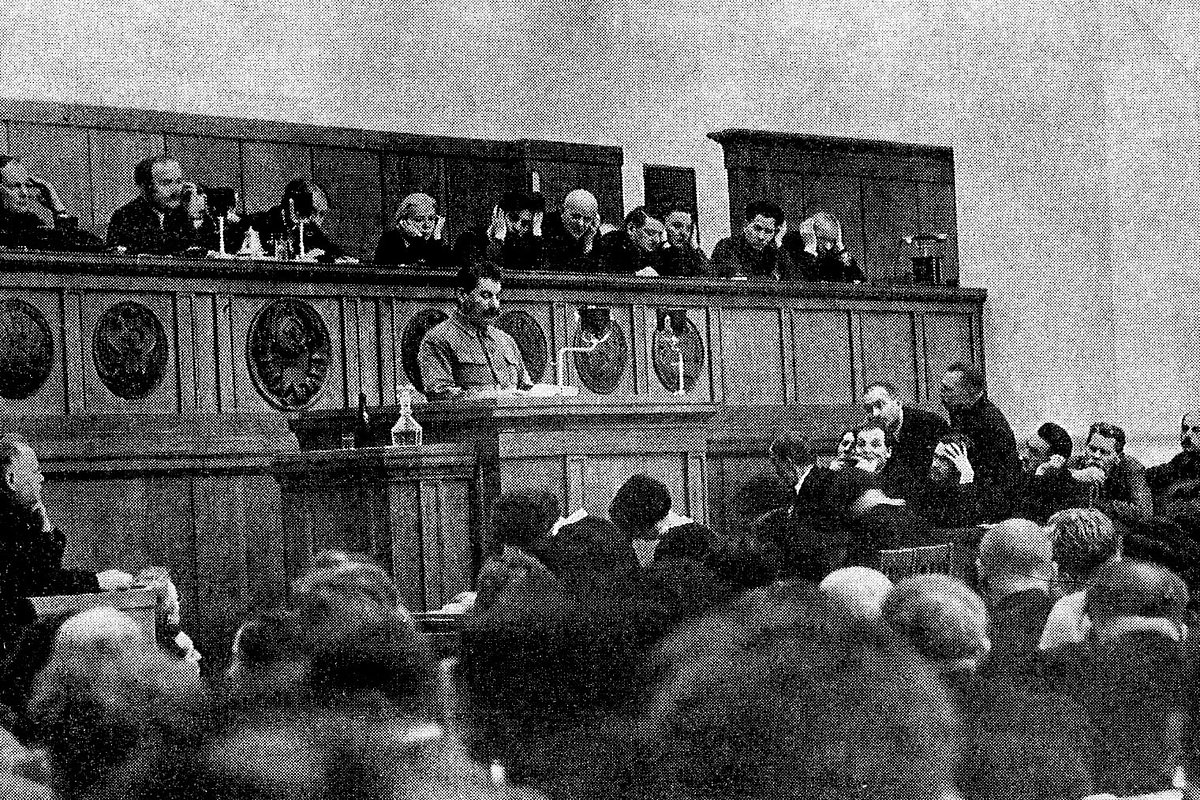 Сталин выступает с официальным Политическим отчетом ЦК на XVII съезде