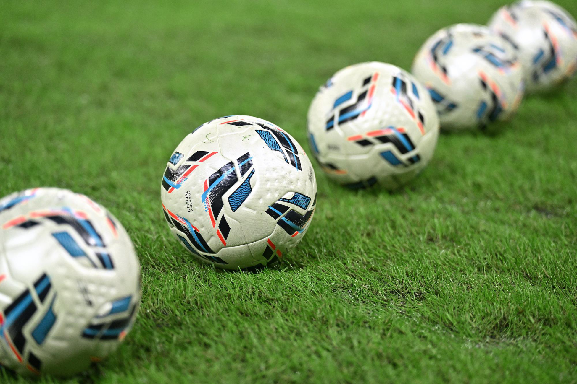 ���������&nbsp; �������� 200 ������ �� ���������� ����� � ������� 4 ��������