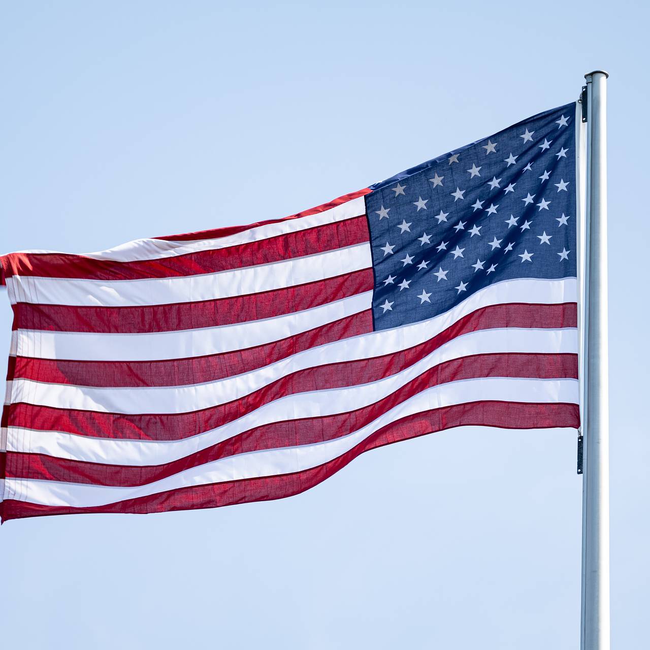 США запретят въезд гражданам семи стран