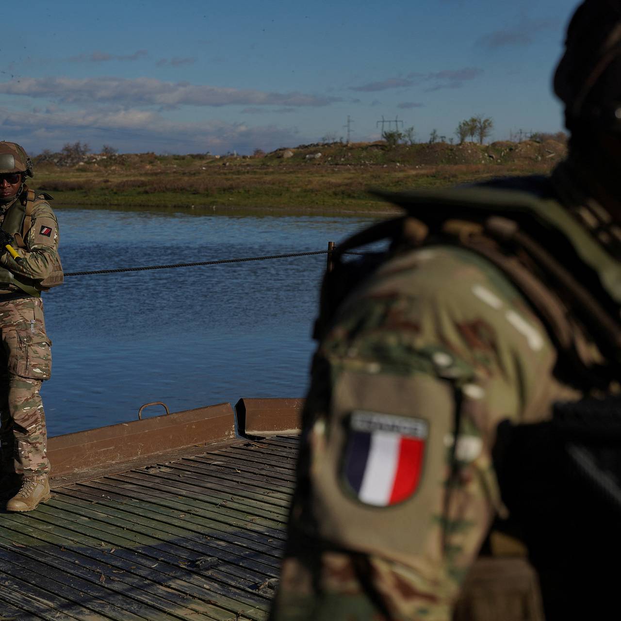 Во Франции признали присутствие военных на Украине