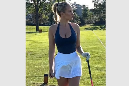 Откровенный наряд «Самой красивой спортсменки мира» на игре в гольф вызвал ажиотаж в сети