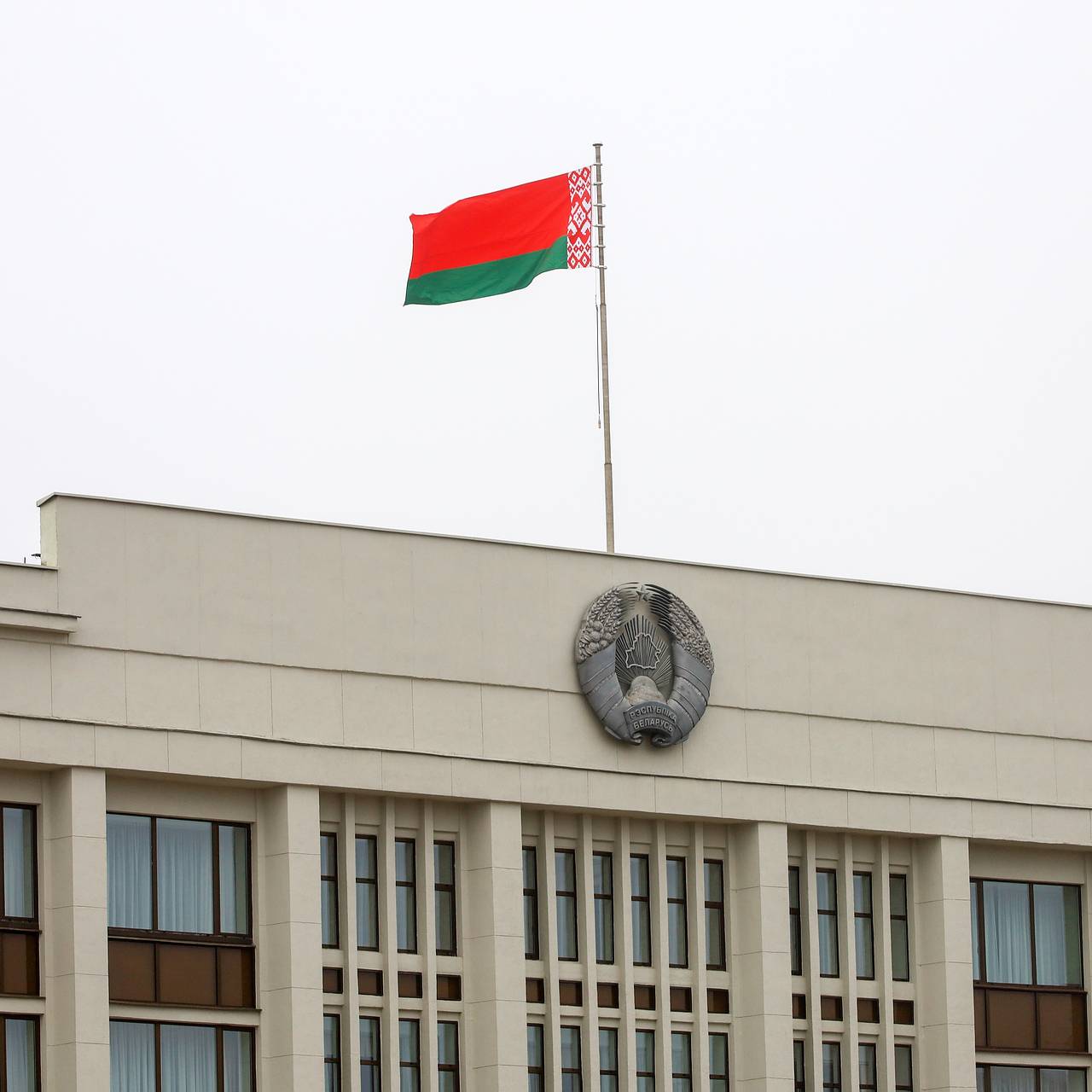 В бывшей республике СССР заявили об опасной обстановке вокруг страны