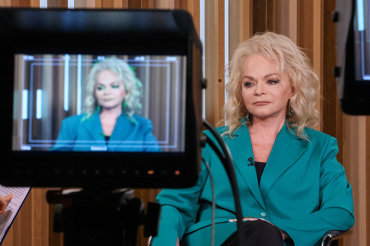 Лариса Долина