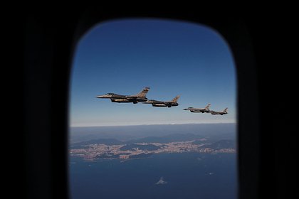 Истребитель ВВС США перехватил самолет рядом с резиденцией Трампа