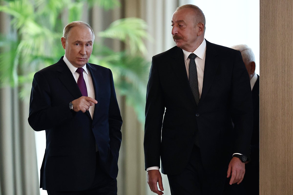 Президент России Владимир Путин и президент Азербайджана Ильхам Алиев