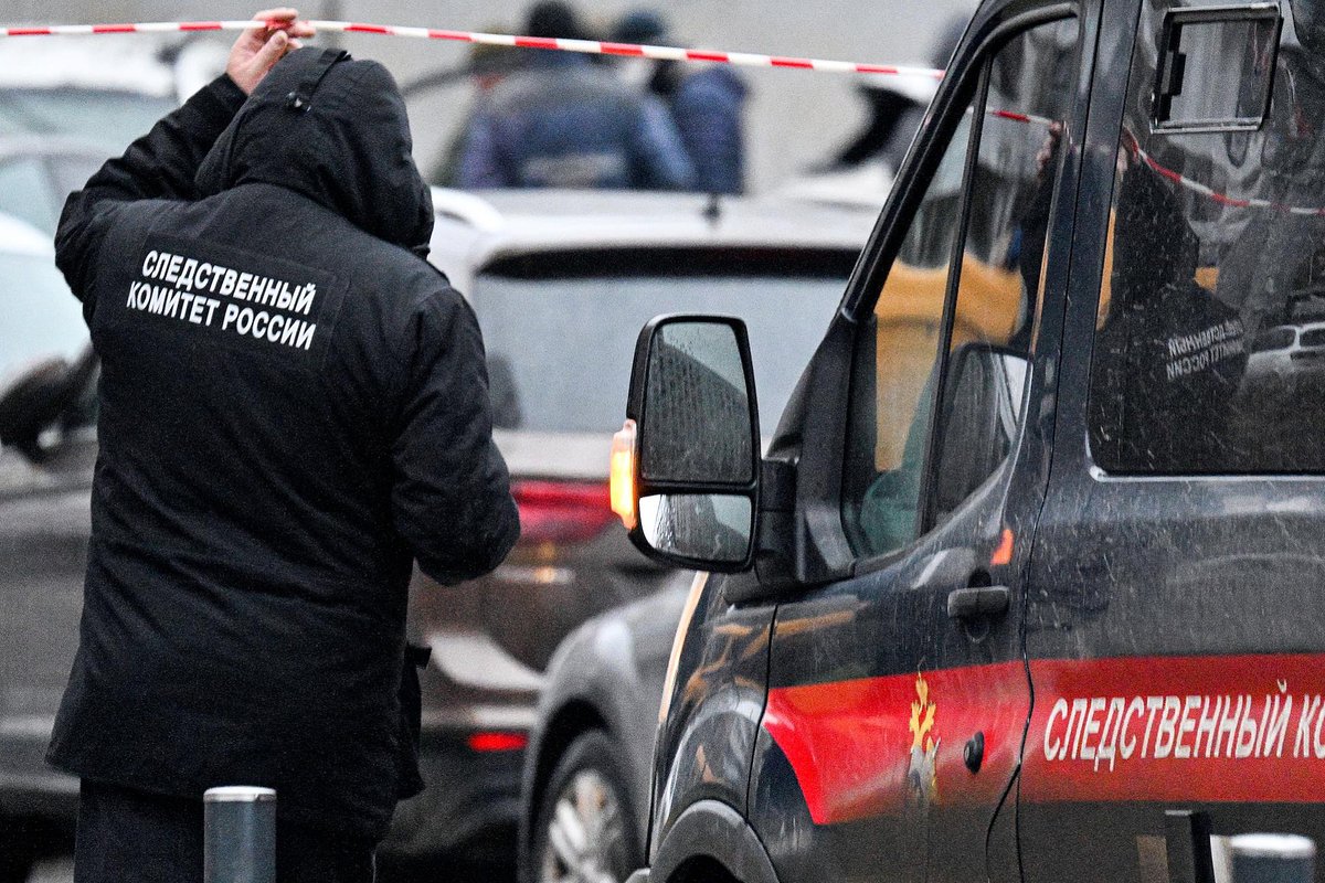 Обстановка у дома № 12 по Ясеневой улице после взрыва