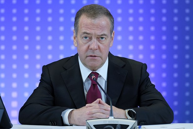 Дмитрий Медведев