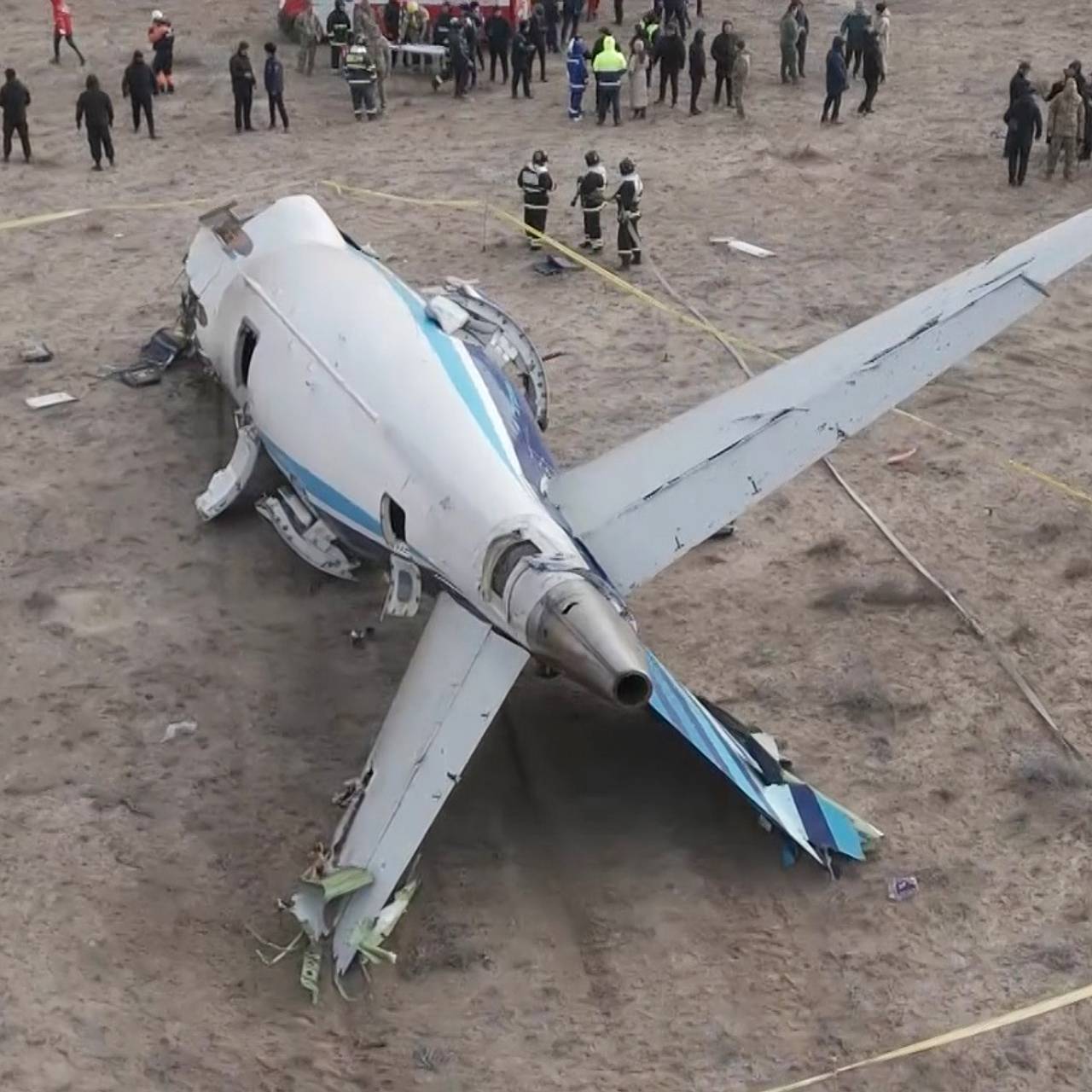 Год назад разбился самолет AZAL. Что произошло в небе над Чечней и как это спровоцировало кризис в отношениях Москвы и Баку?