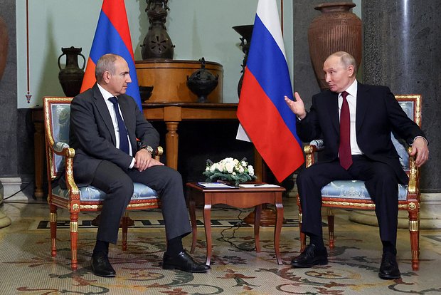 Никол Пашинян и Владимир Путин