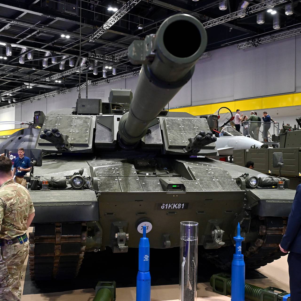 В Британии отказались назвать сроки начала выпуска &laquo;самого современного танка&raquo;