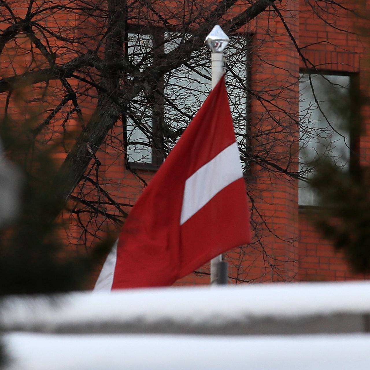 Россиянам начали аннулировать ВНЖ в одной европейской стране