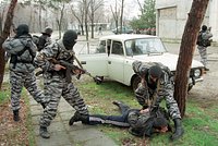 Таганская группировка — одна из главных банд Москвы 1990-х. Как она работала на спецслужбы и помогла убить босса преступного мира? 